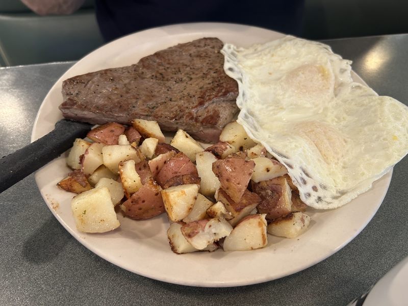 Martz Family Sebring Diner food